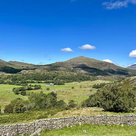 Tarn Foot Cottage, Remote In Stunning District Valley * Seathwaite