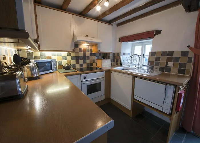 Tarn Foot Cottage, Remote In Stunning District Valley *
